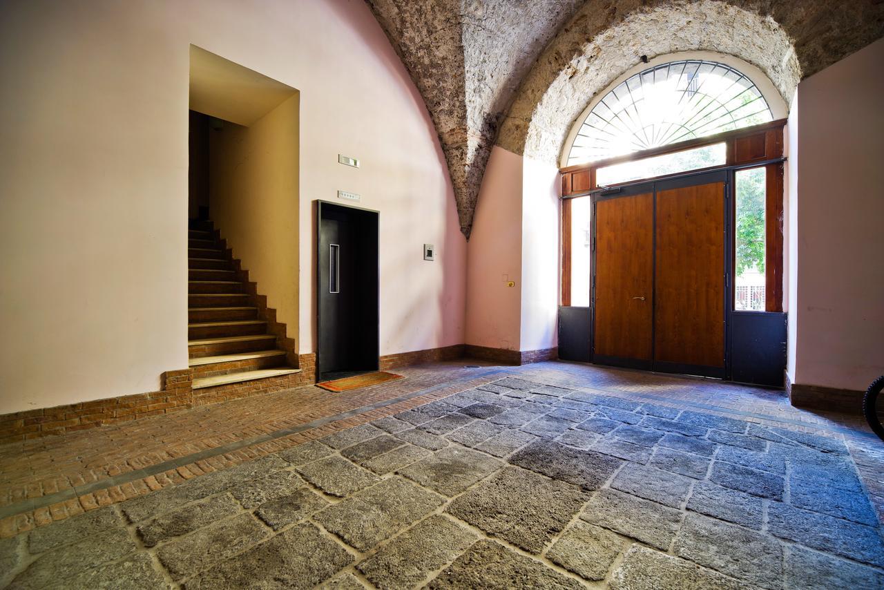 Bed And Travel Apartment Dogana Regia 15 Salerno Exteriér fotografie